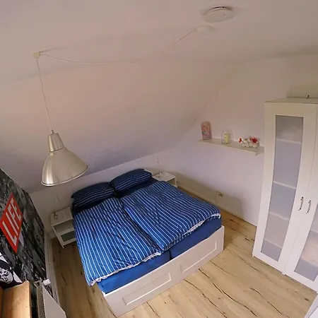 Von De Dang Эккернфёрде